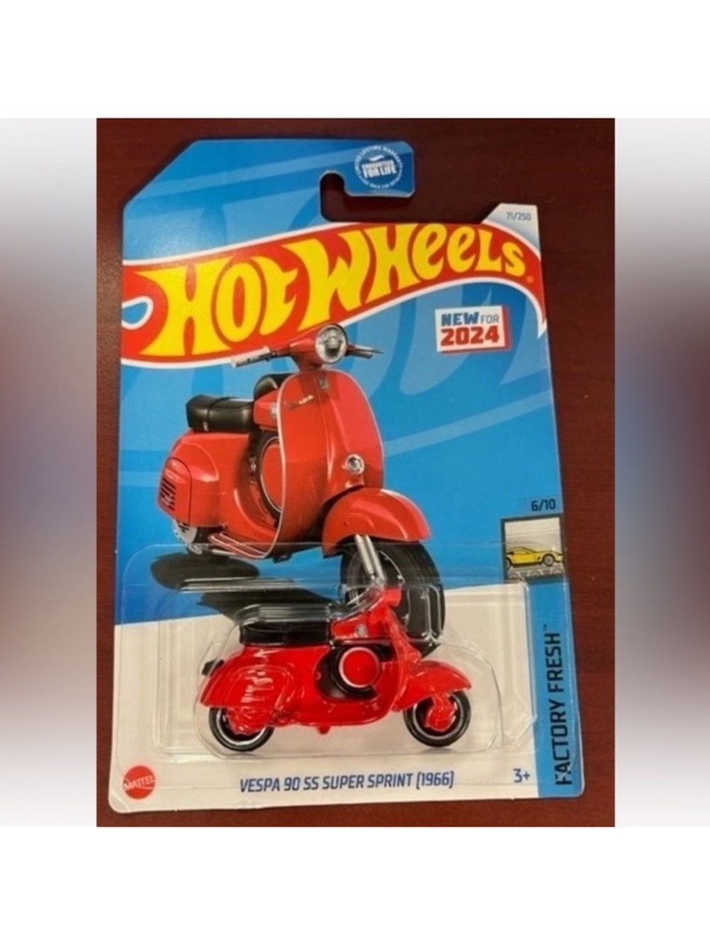 Hot Wheels 2024 Vespa Super Sprint Scooter Motorcycle Car Toy Figure
